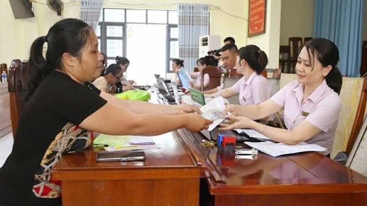  NGÂN HÀNG CHÍNH SÁCH XÃ HỘI PA XIÊR LÃI SUẤT ĐOỌNG VẶ CHÍNH SÁCH: T’BHLÂNG ZOOI ĐOỌNG APÊÊ ĐHƯR TA BHƯCH