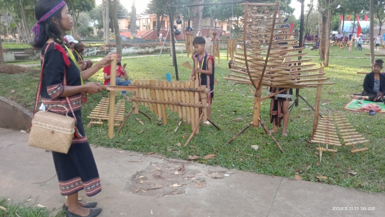 Mơhno lĕm ro ‘na rêh ối – Hâi tơdrốu, lơ 08.11.2025