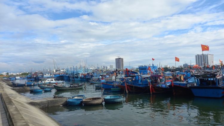  Dơnung Tong Krah hăng Dap Kơdư khut khăt ba pơđuăi mơnuih ƀôn sang tơbiă mơ̆ng anih hŭi rơhyưt ƀơi anăp kơthel tal 13