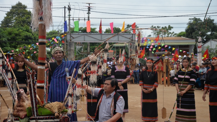 Tơdroăng nếo ai hriăn ‘na lěm tro - Hâi pái lơ 19.11.2025