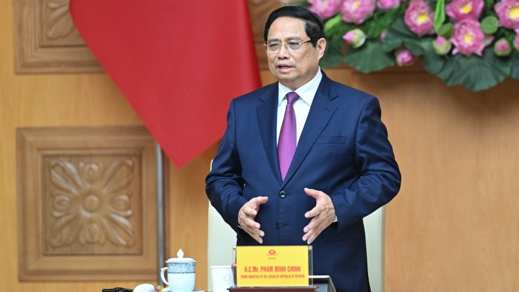 Thủ tướng Chính phủ Phạm Minh Chính vơt nuĭh leo kan du đê̆ doanh nghiệp bán dẫn bâh Hiệp hôị doanh nghiệp bán dẫn lam ntur neh.