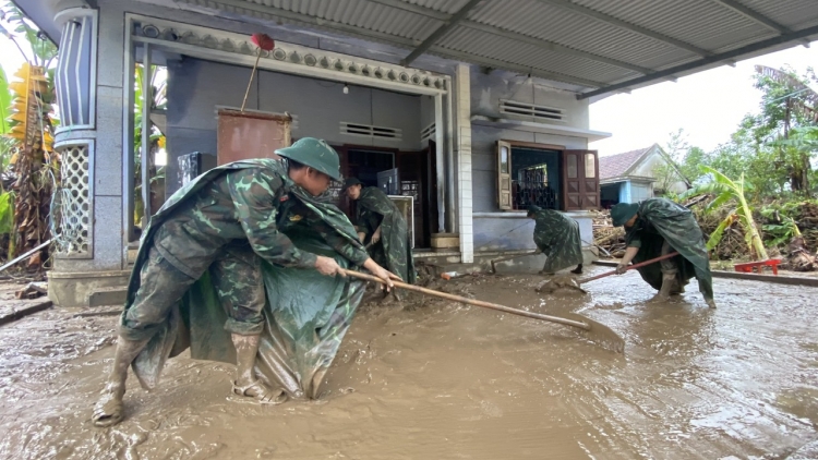Tam pà 1 rơbô 100 tơmàn đong dong kờl jal mhar 4 càr tiah tàm Gùl lơgar mờ Tây Nguyên in nàng bơsong bơta gơlời wơl bơh mìu dà tih dà lìu