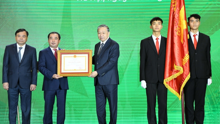 Tổng Bí thư Tô Lâm râng Lễ nkah ndray 80 năm N’gâng kan tuch tăm mât rong n’hanh ntŭk gŭ rêh neh ntu