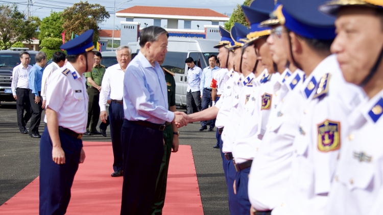 Tổng Bí thư Tô Lâm pah kan đah rmôt Cảnh sát dak lêng, nchrŏng trong du đêt nău kan khlay 