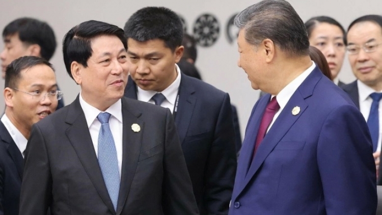 CHỦ TỊCH NƯỚC LƯƠNG CƯỜNG LUM TỔNG BÍ THƯ, CHỦ TỊCH NƯỚC TRUNG QUỐC TẬP CẬN BÌNH