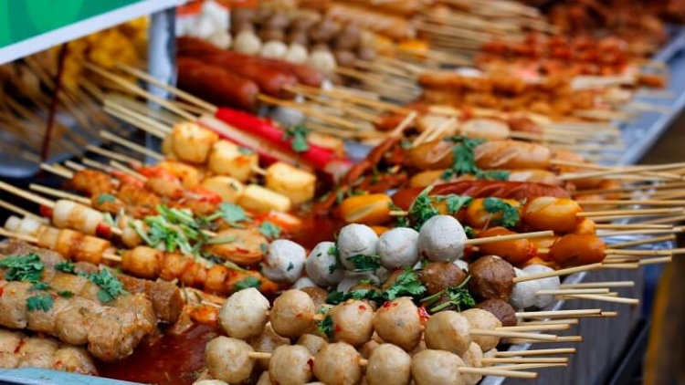 PUÔN KHAI BẠI THÌNH CÚA KIN NẮM RỌ CỐC CO LẺ MẺN FẠT PỀN LỪ?