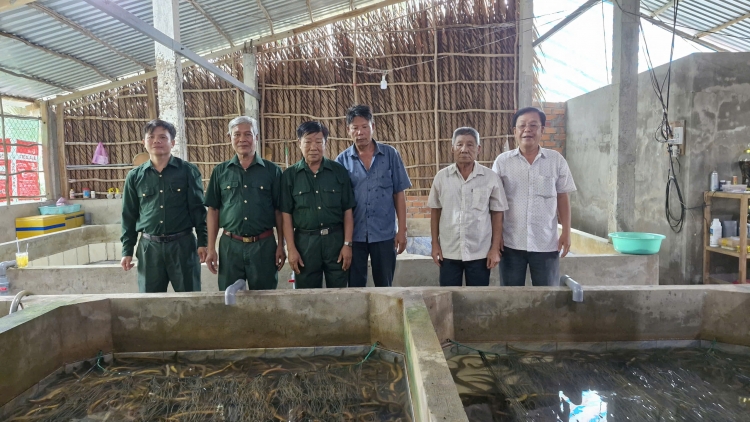 យុទ្ធជនពិការខ្មែរម្នាក់ជោគជ័យជាមួយទម្រង់ចិញ្ចឹមអន្ទង់គ្មានភក់