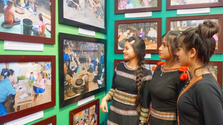 RA PĂ PA CĂH BH’RỢ THỦ CÔNG ÂNG ĐHA NUÔR XƠ ĐĂNG