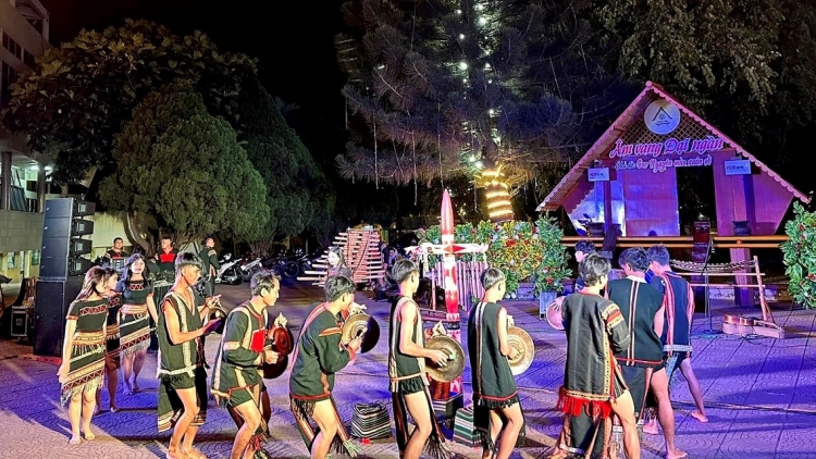 Um ai tơdrong hơrih năr 27-12-2025