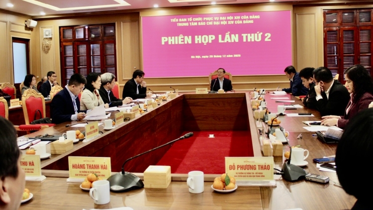 Akŏm tôch ai jơhngâm tơlĕch dôm tơdrong jang pơvih ăn Hop akŏm mă XIV kơ Đảng