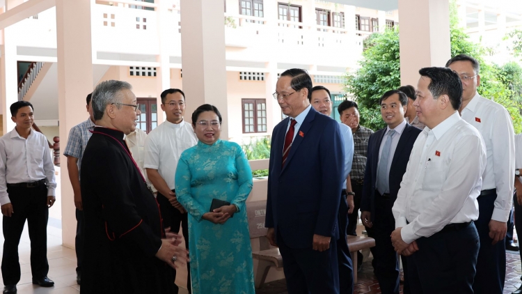 ពត៌មាន ម៉ោង ១៥