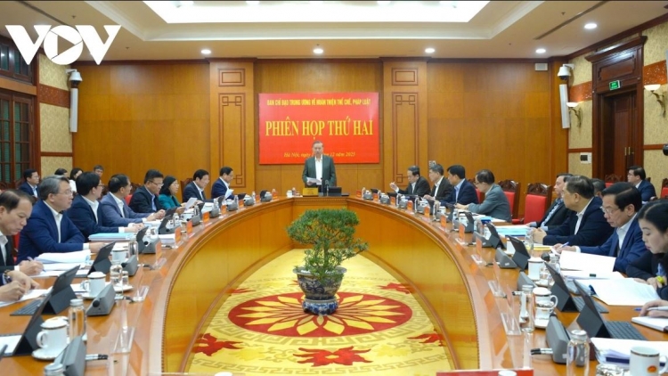 Tơdroăng nếo ai - Hâi pŭn, lơ 18.12.2025