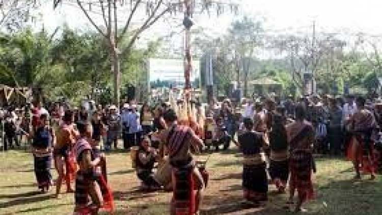 Mŏ nhŏ kơ oh (Chị nhớ em)