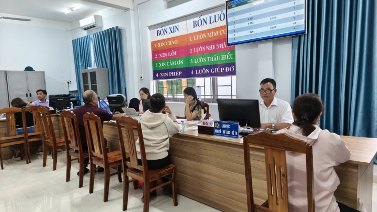 Ală sàh đah măt tơngai lik càr Dăk Lăk lơh wơl sră pơ-àr tơnơ̆ mờ mìu dà tih dà cò 