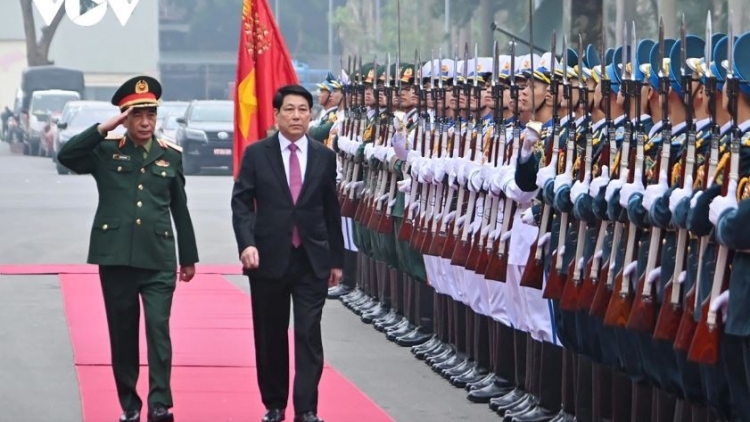 Kơdră chĕp pơgơ̆r Teh đak Lương Cường vang năm hop akŏm găh bơ̆ jang Đảng, bơ̆ jang chinh trĭ Khul ƀô̆ đô̆i