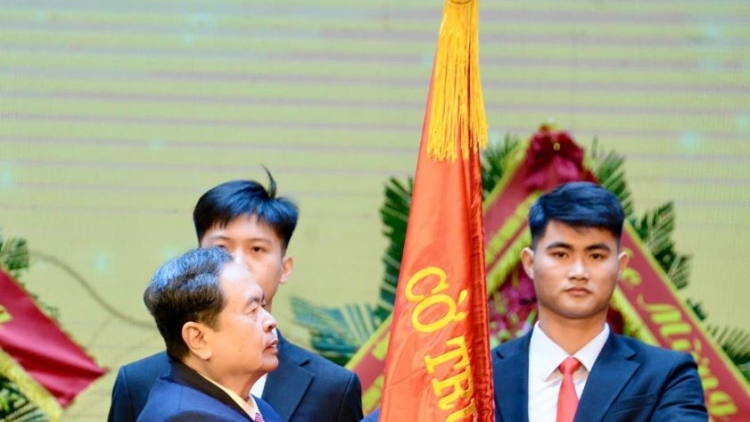 Dơ̆ tơnkah 80 nam Ngai bơhiàn ờs mờng bơh Anih lĭp sră Cíñ trị Dà lơgar Sự thật 