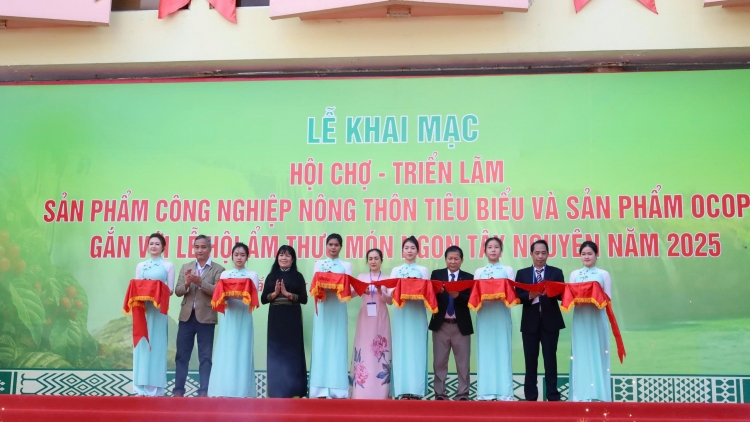 Jơnŭm kơchơ OCOP tơklep hăm ‘nhĕm ‘nhot Tây Nguyên tơ̆ Dak Lăk.