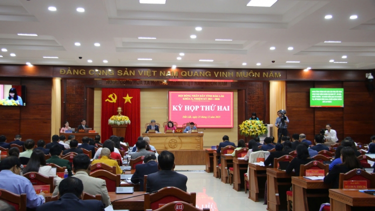 HĐND n’gor Dak Lak rƀŭn rơh dŭt năm, joi trong mkra an lvang tât n’hao ngăch hun hao 