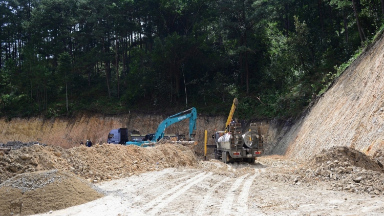 Tơniăn troăng prôk a mâu troăng ki tro têa lâ lu ƀă tơhnah a Lâm Đồng