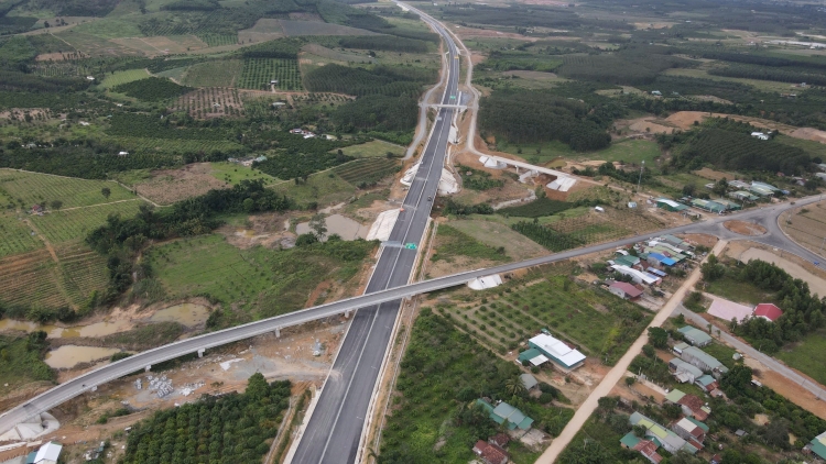 Ăp ntŭk kan ndâk njêng nau geh dơi bah Dak Lak