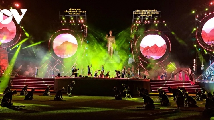 Gia Lai pơgơ̆r pơdăh ti vi kơtă tơdrong jang Countdown Tết Dương lịch 2026