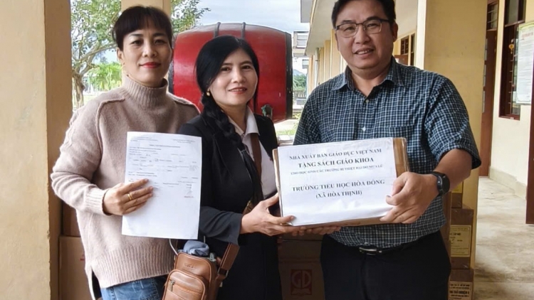 Xing xoăng klêi kơxop mơ-éa hriâm ăm hok tro kơpong têa lân lu peăng mâ hâi Lo kong pơlê Dak Lak a hâi lơ 4/12