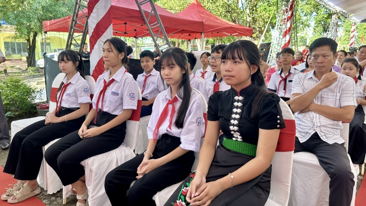 Dak Lak mơdêk tơdroăng mơjiâng hngêi trung hriâm hên râ a kơpong tơkăng kong