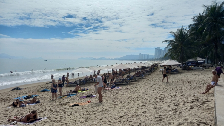 Khánh Hòa gơ hòi gơ jà lòt nhơl tơnơ̆ mìu dờng dà tih dà lìu