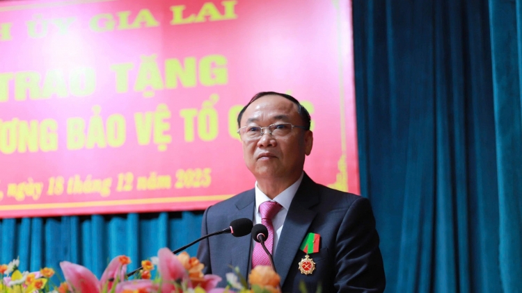 Pôa Thái Đại Ngọc, Kăn pơkuâ ngăn Đảng Gia Lai cha diâp ăm Medái Rak vế Tơnêi têa ối má Pái.