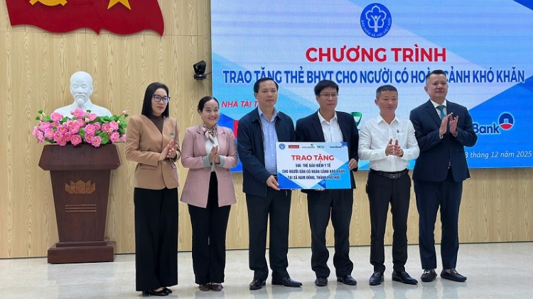 PA ĐƠP ĐOỌNG 4.038 THẺ BHYT HA ĐHANUÔR LUM PR’ĂT TR’MÔNG ZR’NĂH K’ĐHAP COH TP.HUẾ