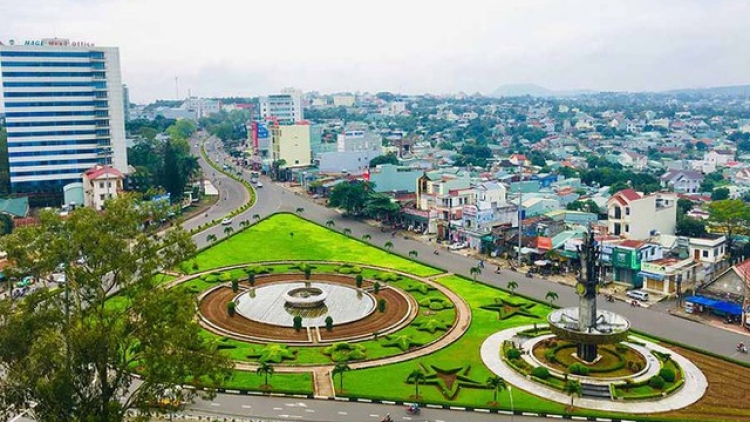 Kon pơlei Tây Nguyên hơmĕng lơ̆m tơdrong hơtŏk tơiung kơ teh đak