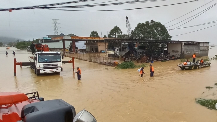 Tahen ƀon lan-ntŭk nsing rnơm bah nŭih ƀon lan nkuăl dak buk Khánh Hoà