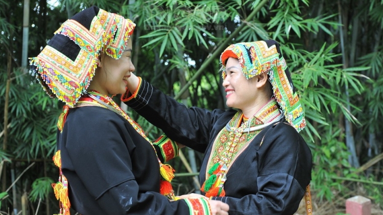 Lầy tzình phát sinh ừu miền vả thứ 6 hoi 19/12/2025