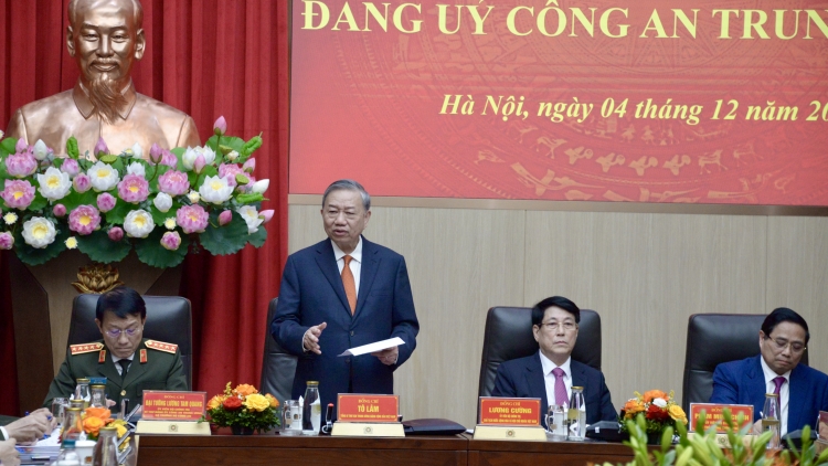 Khua git gai ping gah ơi Tô Lâm nao jơnum hrŏm ping gah kông an dêh čar thun 2025