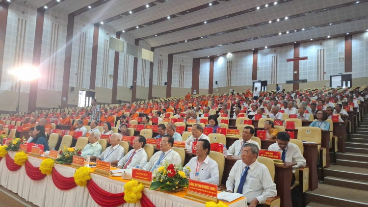 ពត៌មាន ម៉ោង ១៥