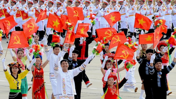 Đảng đã cho ta một mùa xuân