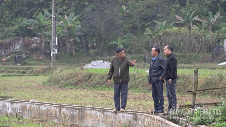 ĐẢNG VIÊN PÂY TẦU XÀY CĂN TẲNG CÓ BẢN CỎN MẤƯ DÚ LẠNG SƠN