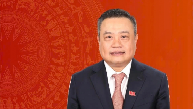 Ồng Trần Sỹ Thanh geh pồ gơkờn tai Cau lam bồ Anih duh broă Sền swì Dà lơgar khoă XIV