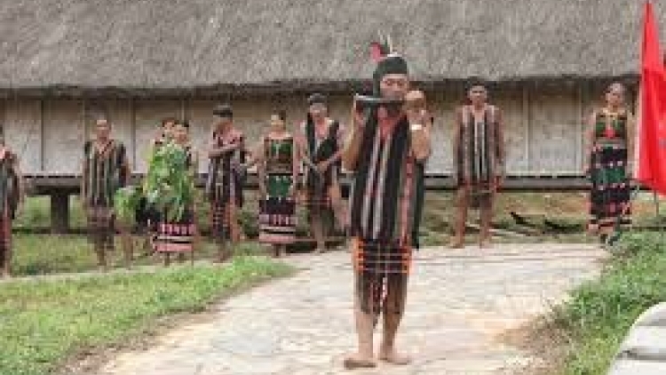 Ŭh nŭng (Hlŭm tơdŭt)