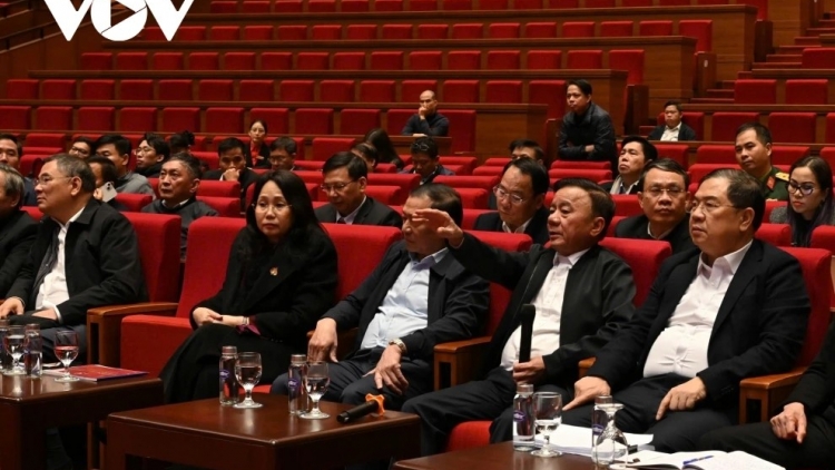 THƯỜNG TRỰC BAN BÍ THƯ TRẦN CẨM TÚ CH’MÊỆT LÊY BH’RỢ RA VĂNG HA ĐẠI HỘI 14 ÂNG ĐẢNG