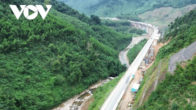 PA XIÊR CỚ ĐỢ XE ĐƠƠNG RAU HA LÊỆNG, XE ĐƠƠNG T’MOOI LƯỚT COH C’LÂNG CAO TỐC LA SƠN – HÒA LIÊN COH CR’CHĂL TẾT