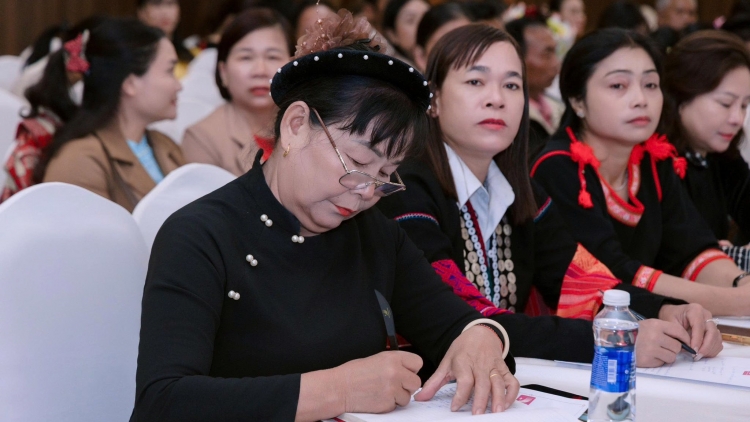 Dak Lak uănh khlay nau săch rnoi mpôl, bu ur tâm nau săch kan