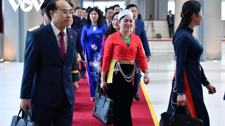 Đại hội 14: Tâm nchră lĕ đah nău kan, bôk rngok yor mpŏng ŭch hun hao neh dak.