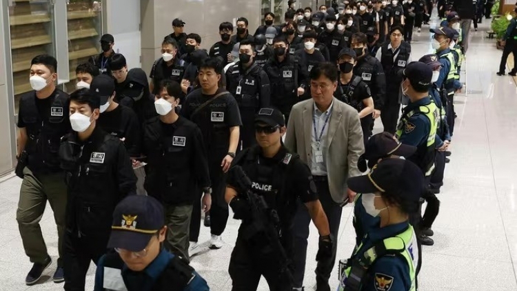 ពត៌មាន ម៉ោង ១៥