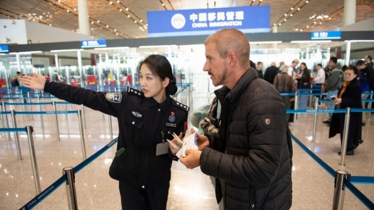 DỌO ƠY BƠƠN LÊY NGAI CRÊÊ BOỌ VIRUS NIPAH, VIỆT NAM T’BHLÂNG BH’RỢ LÊY CHA MÊÊT