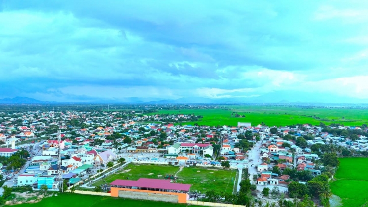 DUAH THAU KA DOM BAOH PANUAC NDOM KA PAGAP YAU YE: "NHƯ LÀ; TỰA NHƯ, NHƯ; BẰNG" IEU HABAR DALAM SAP CAM 