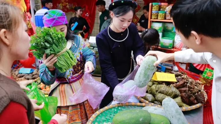 MENTRI NGAK NONG SAONG ALAM LANGIK KHIK KAJAP RAOK TET BUI SAMBAI, SIAM MEKRE, SALAMAT, PATAK PATAOM 