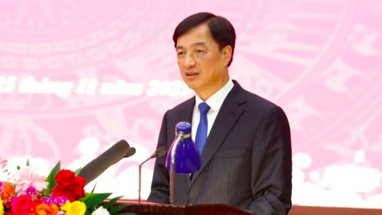 Ivá krá rơdêi djâ tơnêi têa mot tung chal mơnhông nếo