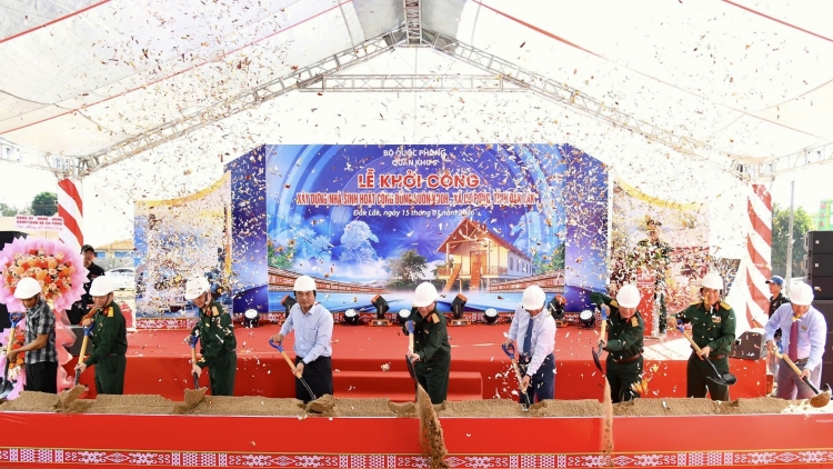 Anih tơm vei lăng Khŭl lĭnh tơgŭm man hnam hŏk hôp tơpôl tơ̆ Đắk Lắk 