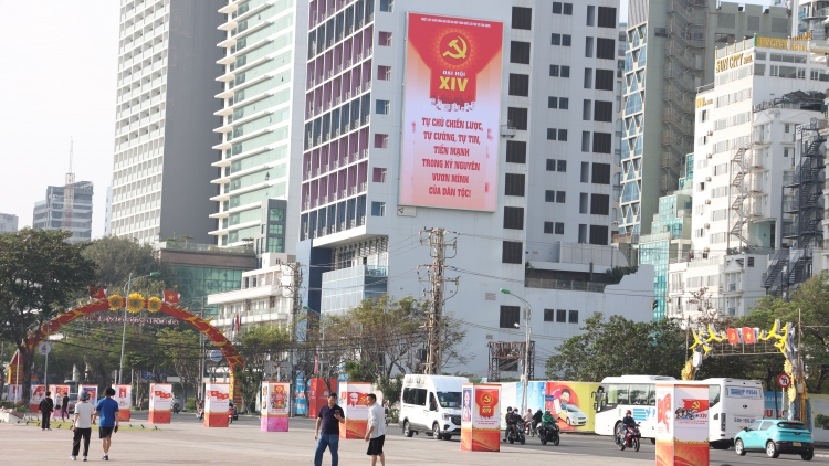 Gơrề bơta pin dờn bơh Pơrjum dờng XIV: Khánh Hoà rơcăng lài, kơnòl, pơgồp bồ tơngoh jak ai ală jơnau lơh nền kwơmàng bơh Đảng dê tàm tŭ tơngai bơtàu tơngguh pa 